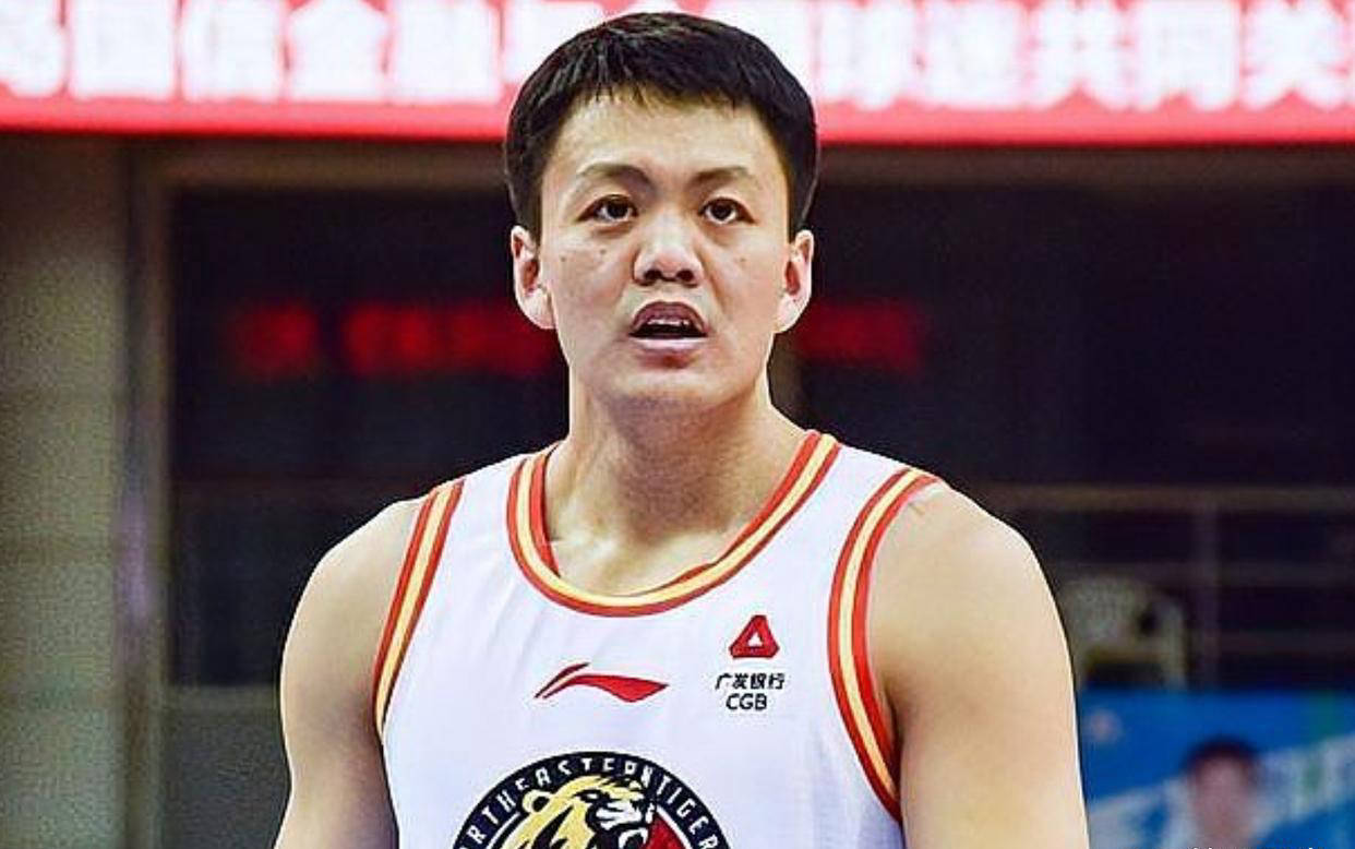 姜伟泽和姜宇星什么关系?吉林双星,不是亲兄弟胜似亲兄弟 姜伟泽和姜宇星什么关系?吉林双星,不是亲兄弟胜似亲兄弟